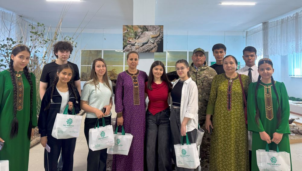 Amyderýa goraghanasy: ýaşlaryň ekologiýa mekdebi